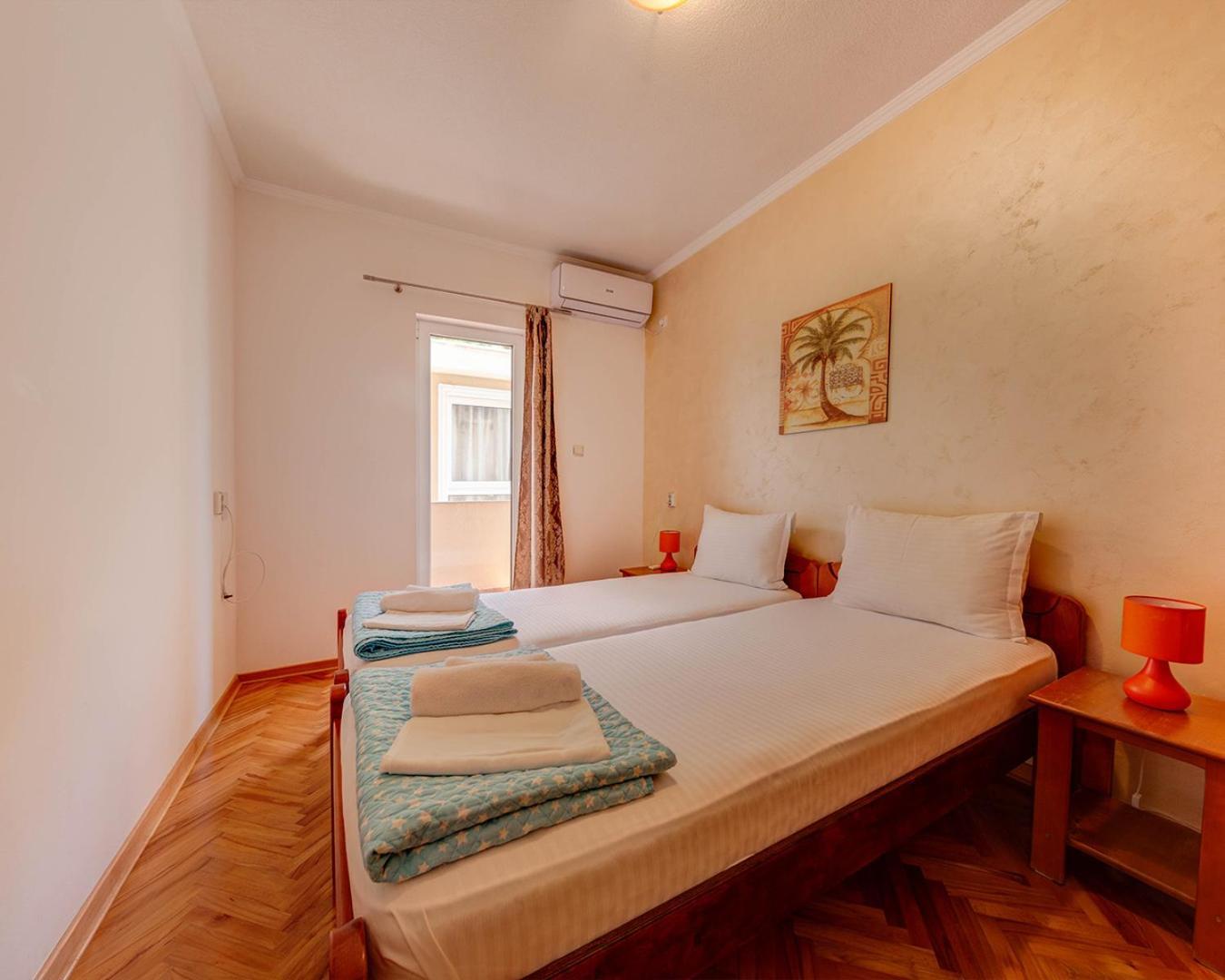 Disney Apartments Budva Exterior foto